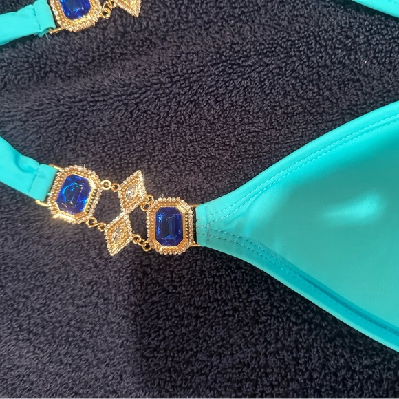 Beautiful jewel bikini, teal blue, tie up sides, new never worn - Picture 2 of 3